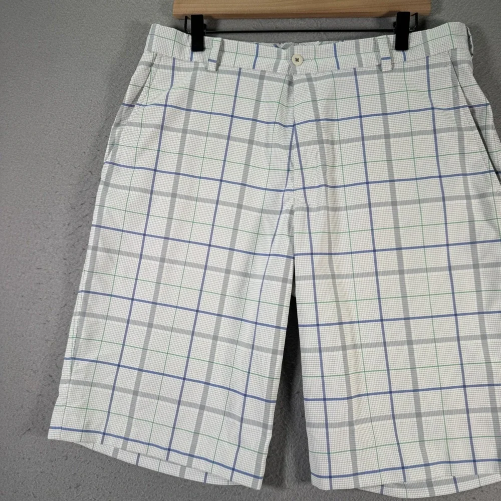 Nike Golf Chino Shorts Mens 34 White Plaid Flat Front Active Sportswear 12